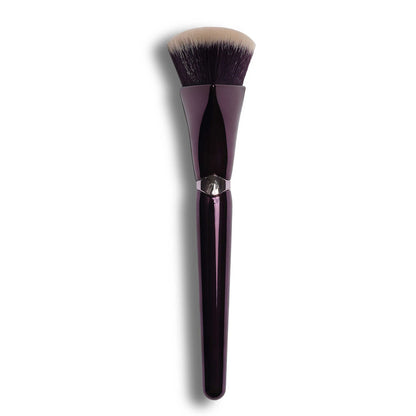 Pinnacle Foundation Brush