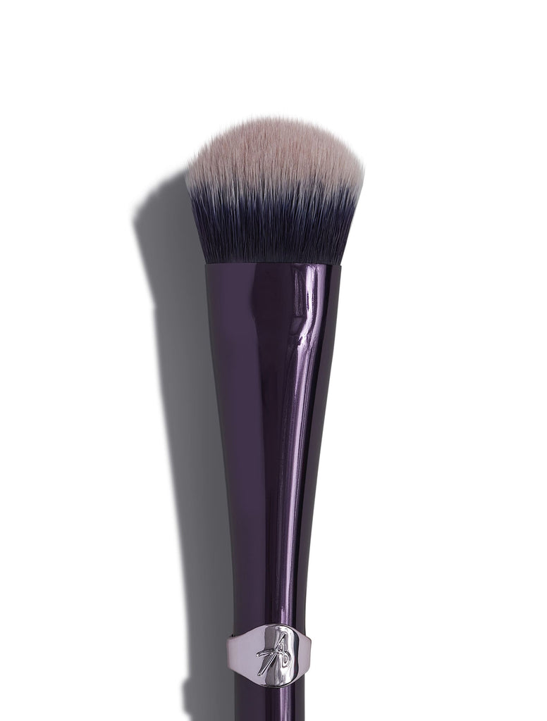 Eye Fan All Over Brush Makeup Brushes ANISA Beauty 